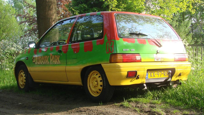 Illustration for article titled A List of All the Jurassic Park Liveried Vehicles I Could Find